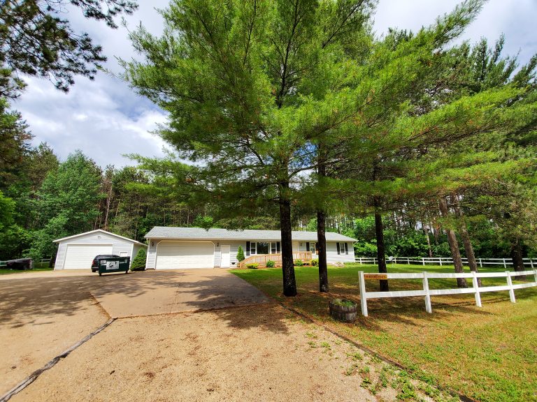 Hidden Pines Evergreen Manor Inc